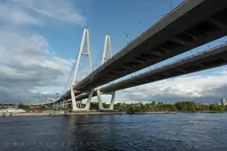 Вантовый мост в Санкт-Петербурге (Большой Обуховский мост) Вантовый мост в Санкт-Петербурге (Большой Обуховский мост)