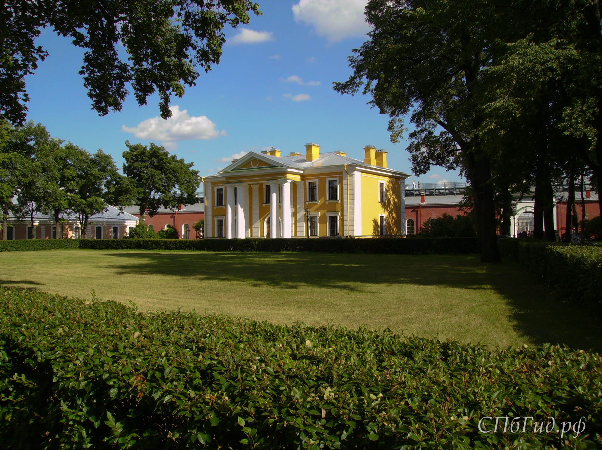 Петропавловская крепость, Главная Гауптвахта. Дирекция музея