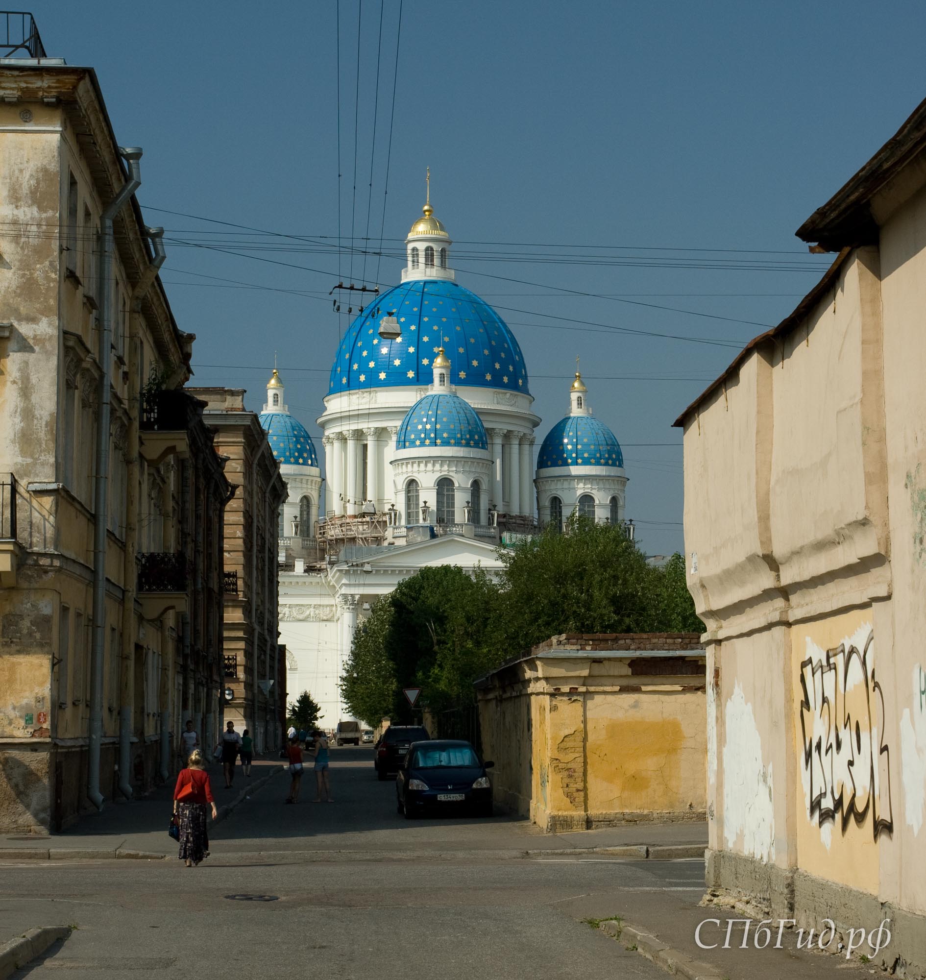 Якобштадтский переулок, вид на Троицкий собор